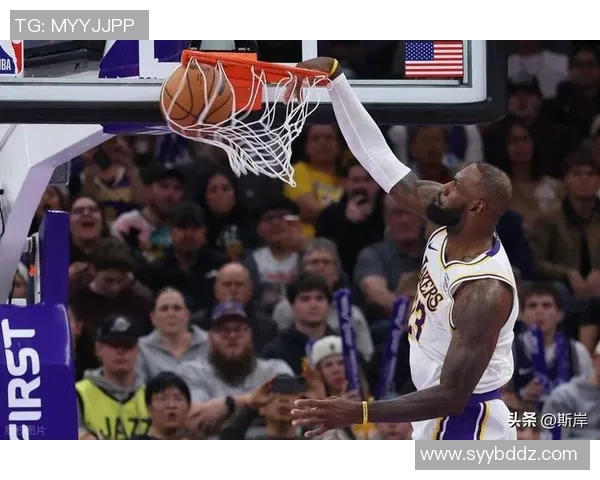 湖人对决快船激战正酣NBA洛城德比精彩回顾与分析